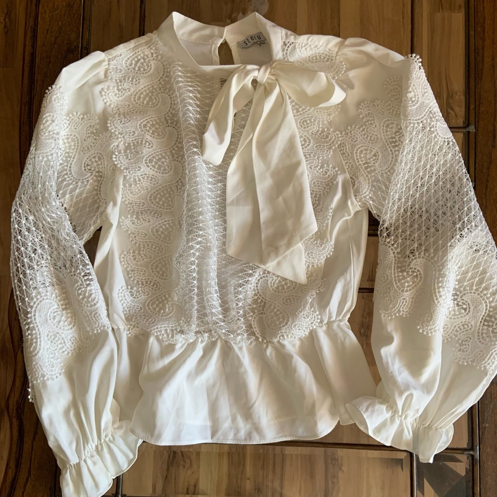 Story On White Lace Blouse